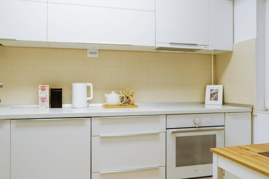 Elegant Vibes Apartment Next To Obor Market บูคาเรสต์ ภายนอก รูปภาพ