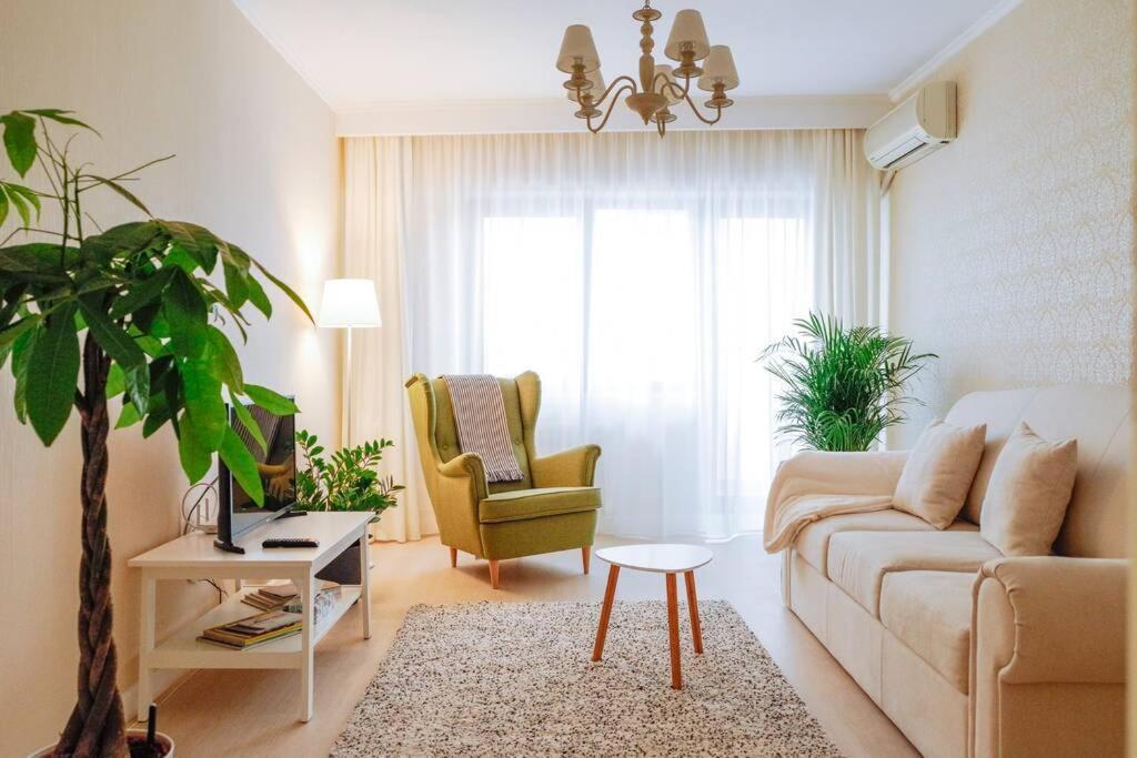 Elegant Vibes Apartment Next To Obor Market บูคาเรสต์ ภายนอก รูปภาพ