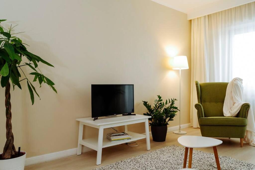 Elegant Vibes Apartment Next To Obor Market บูคาเรสต์ ภายนอก รูปภาพ