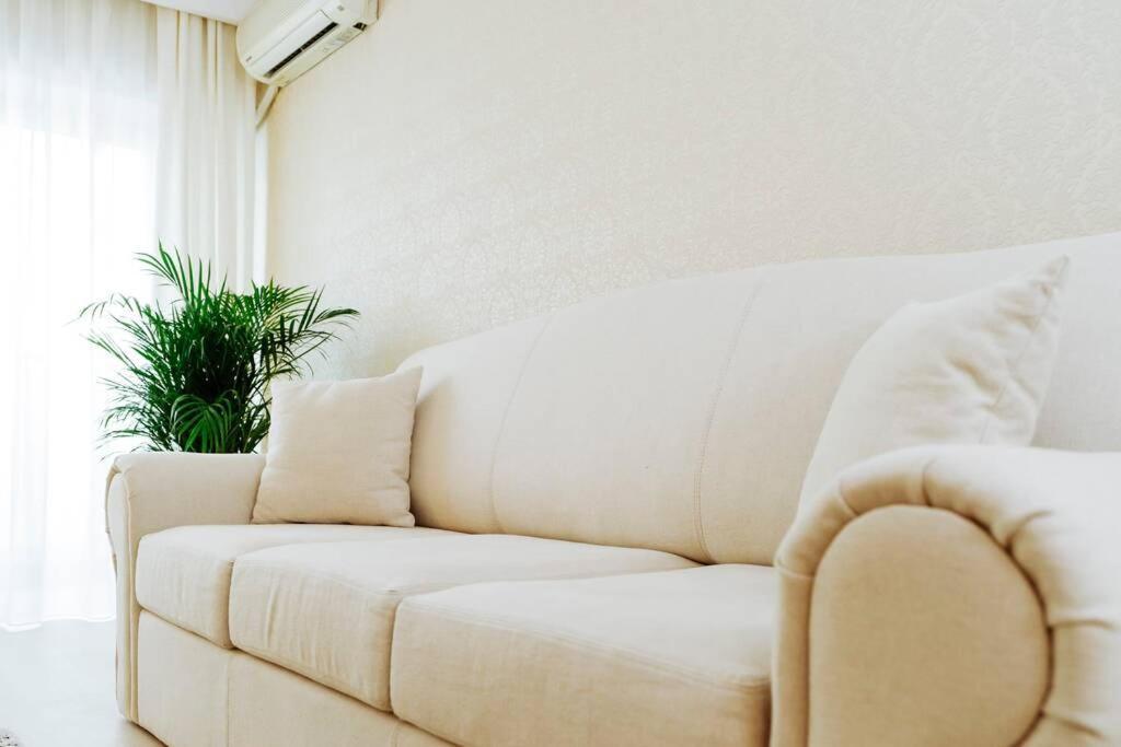 Elegant Vibes Apartment Next To Obor Market บูคาเรสต์ ภายนอก รูปภาพ