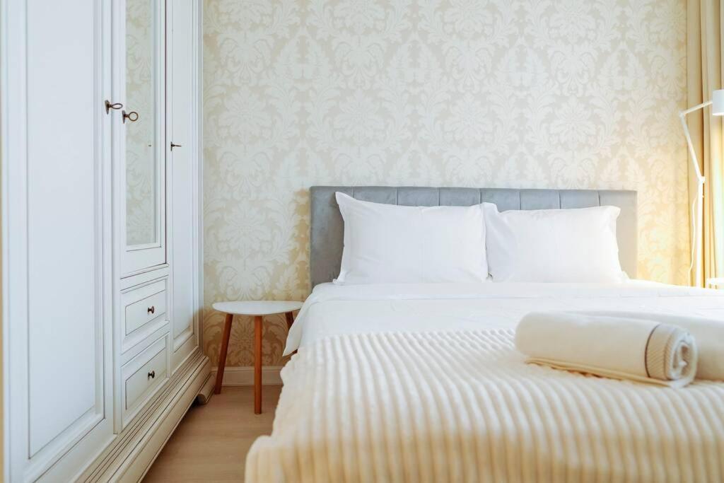 Elegant Vibes Apartment Next To Obor Market บูคาเรสต์ ภายนอก รูปภาพ
