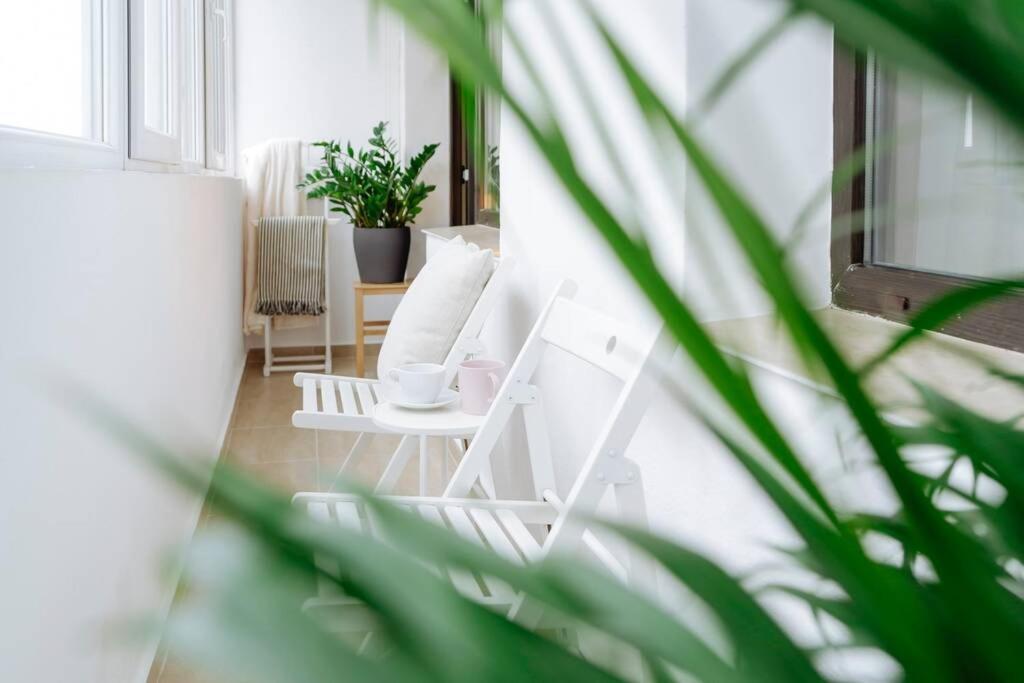 Elegant Vibes Apartment Next To Obor Market บูคาเรสต์ ภายนอก รูปภาพ