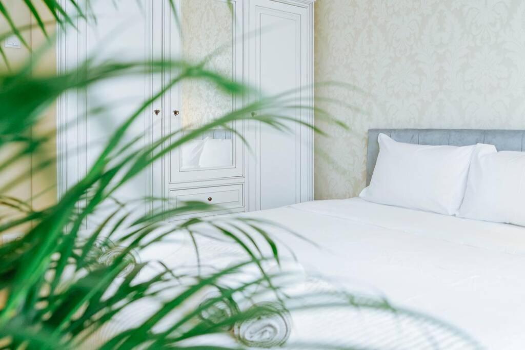 Elegant Vibes Apartment Next To Obor Market บูคาเรสต์ ภายนอก รูปภาพ